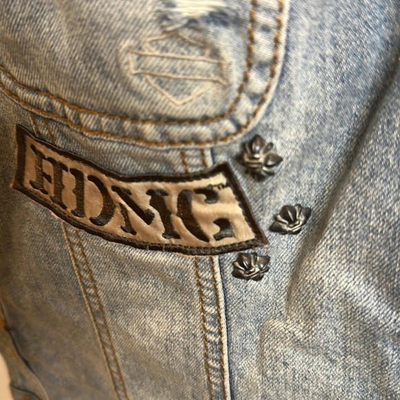 HARLEY DAVIDSON DENIM VEST WITH LACE SKULL AND DETAILS SIZE XL - Picture 5 of 10